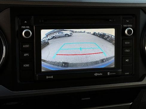 Used 2018 Toyota Tacoma SR5 image 13