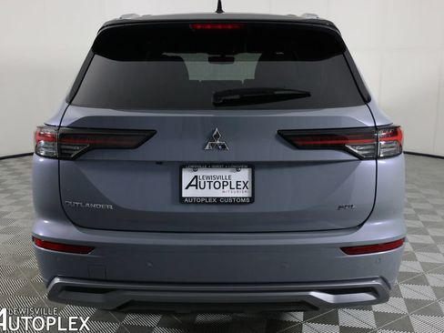 Used 2025 Mitsubishi Outlander SEL FWD image 6