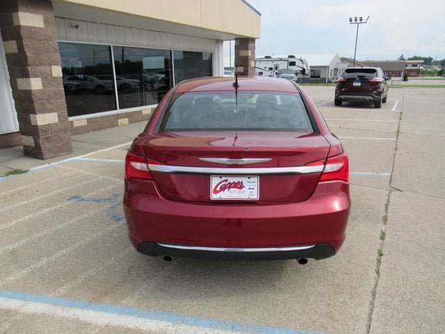 Used 2012 Chrysler 200 Touring w/ Cold Weather Group FWD image 6