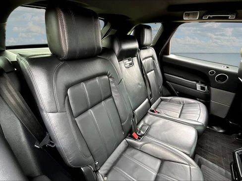 Used 2020 Land Rover Range Rover Sport SE AWD/4WD image 25