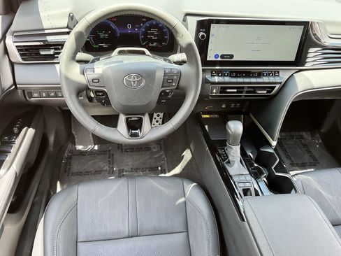 Used 2026 Toyota Camry XSE w/ Premium Plus Package FWD image 10