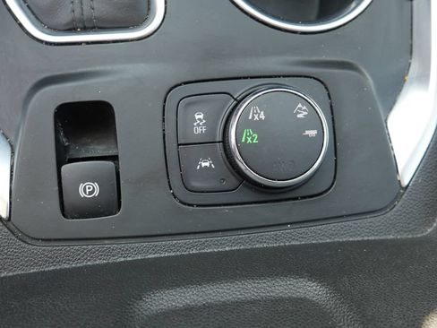 Used 2018 Chevrolet Traverse Premier AWD/4WD image 34