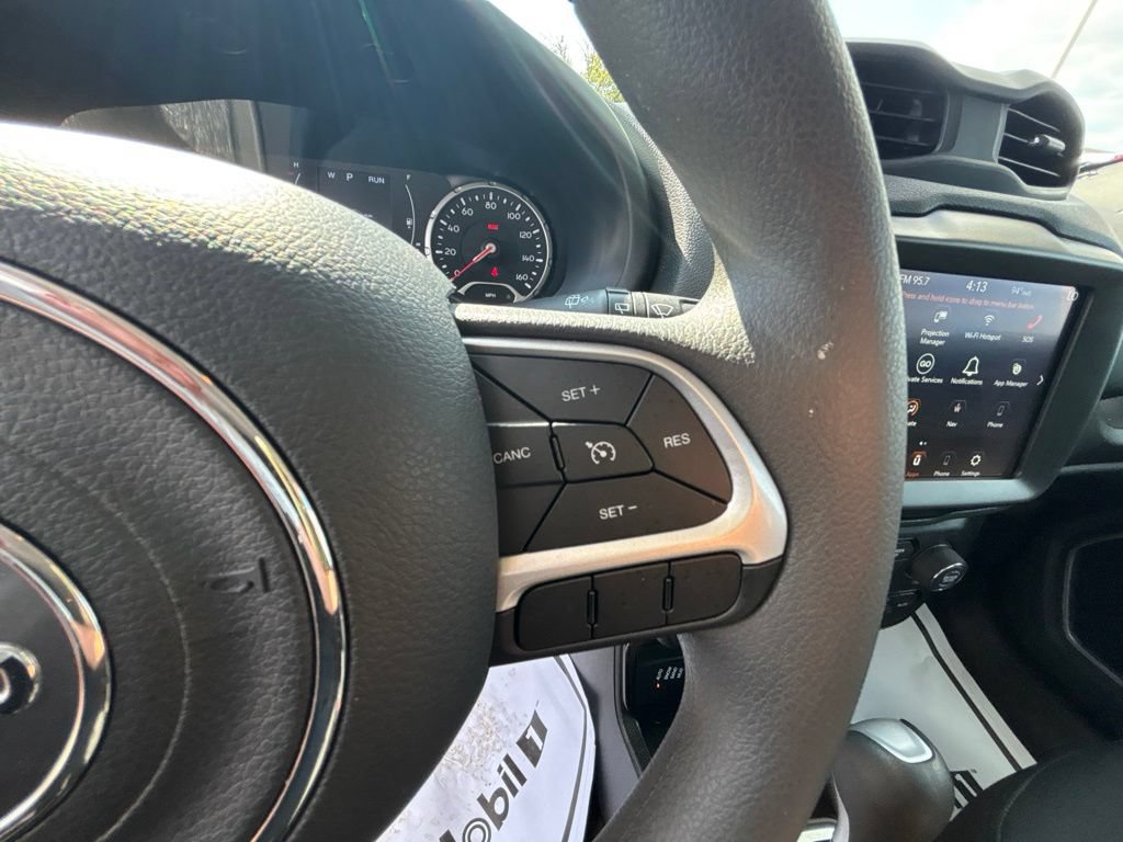 Used 2023 Jeep Renegade Latitude AWD/4WD image 25