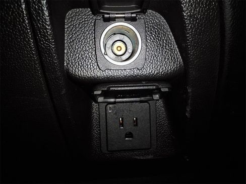 Used 2018 Chevrolet Silverado 1500 LT w/ Texas Edition image 23