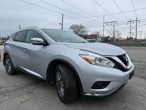 Used 2017 Nissan Murano AWD image 3