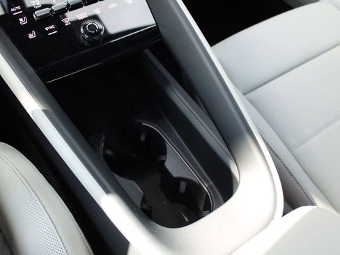 New 2025 Porsche Macan 4S Electric image 23