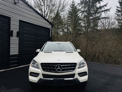 Used 2014 Mercedes-Benz ML 350 4MATIC w/ Premium 1 Package image 11