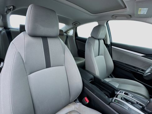 Used 2018 Honda Civic EX image 19