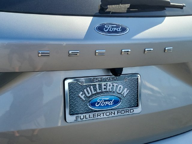 New 2024 Ford Escape ST-Line w/ Tech Pack #1 FWD image 8