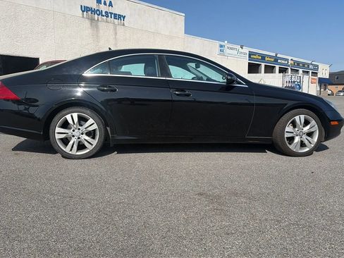 Used 2010 Mercedes-Benz CLS 550 image 13