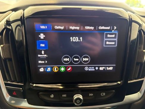 Used 2023 Chevrolet Traverse LT FWD image 20