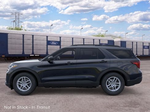 New 2026 Ford Explorer Active AWD/4WD image 3
