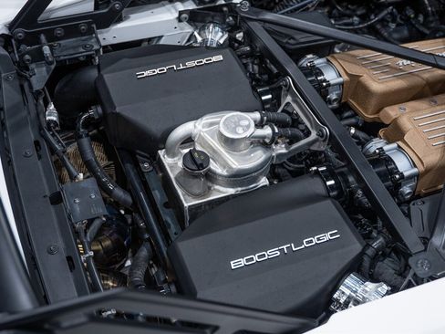 Used 2022 Lamborghini Huracan STO RWD image 44