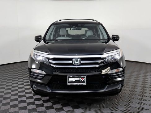 Used 2017 Honda Pilot Elite image 4