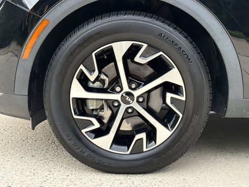 Used 2023 Kia Sportage EX FWD image 16