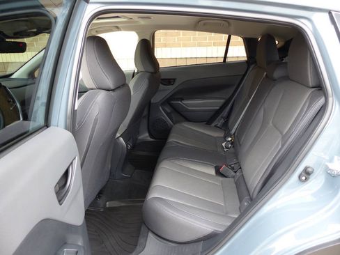 Used 2025 Subaru Crosstrek 2.5i Premium AWD/4WD image 35