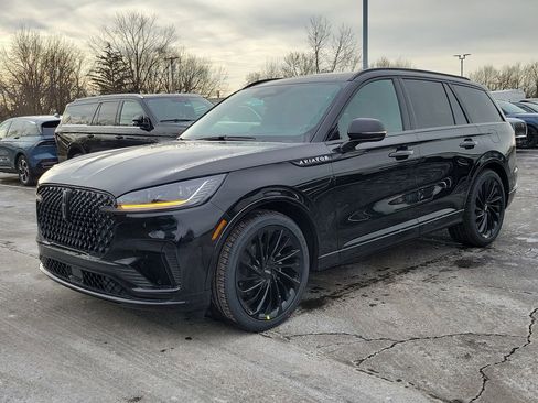 New 2026 Lincoln Aviator Reserve image 8