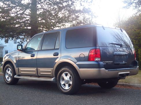 Used 2004 Ford Expedition Eddie Bauer image 3