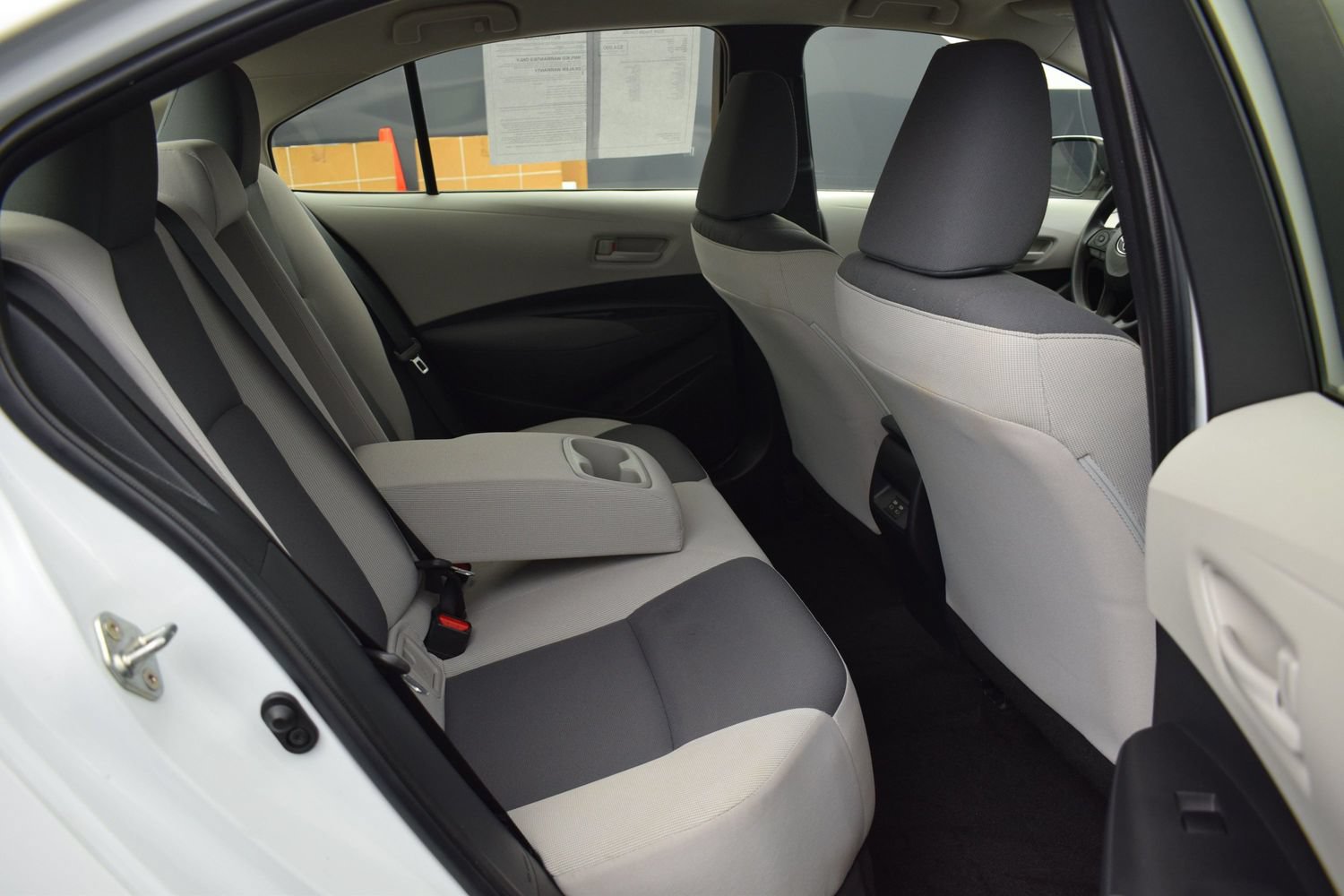 Used 2024 Toyota Corolla LE FWD image 11