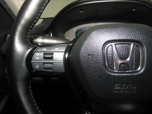 Used 2025 Honda Accord Touring image 5
