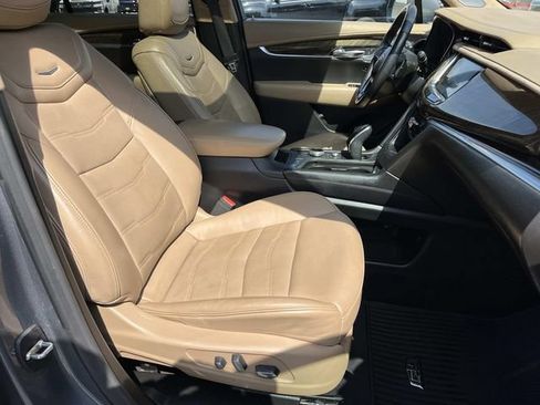 Used 2020 Cadillac XT6 Premium Luxury w/ Platinum Package AWD/4WD image 28