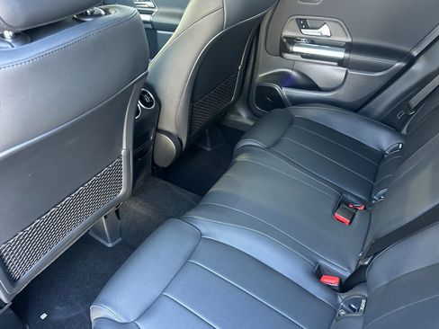 New 2025 Mercedes-Benz GLA 250 4MATIC image 12