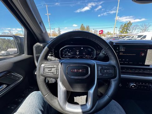 Used 2023 GMC Sierra 1500 Elevation w/ X31 Off-Road Package AWD/4WD image 12