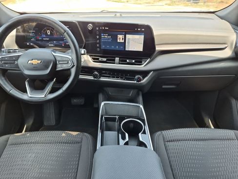 Used 2025 Chevrolet Equinox LT FWD image 20