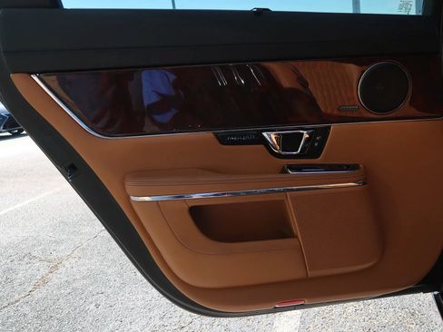 Used 2017 Jaguar XJ L Portfolio AWD/4WD image 49