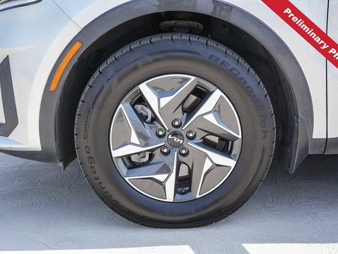 Used 2022 Kia Sorento S FWD image 12