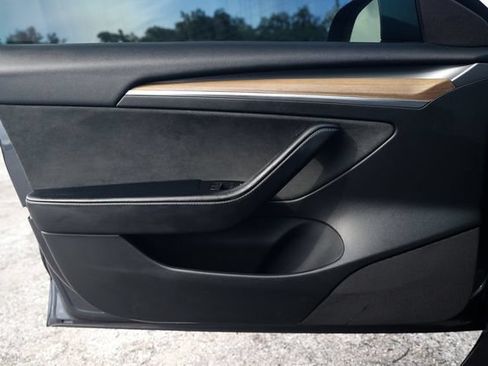 Used 2023 Tesla Model 3 Standard Range RWD image 37