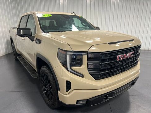 Used 2022 GMC Sierra 1500 Elevation w/ Elevation Premium Package image 23