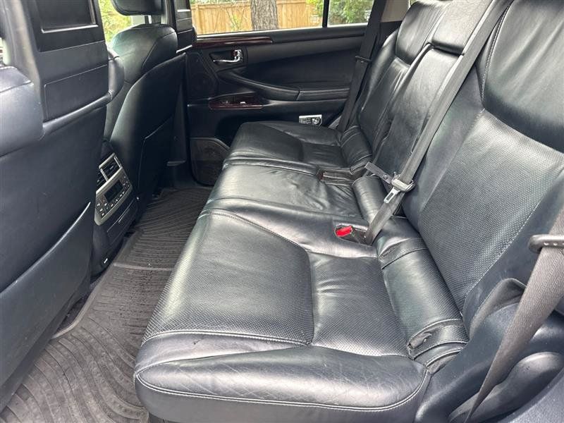 Used 2014 Lexus LX 570 4WD w/ Luxury Package image 35