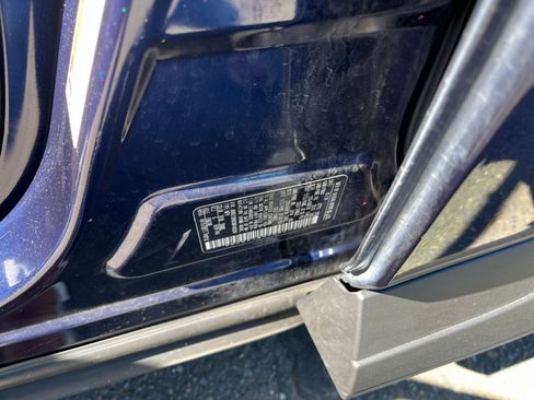 Used 2025 Nissan Rogue SV image 31