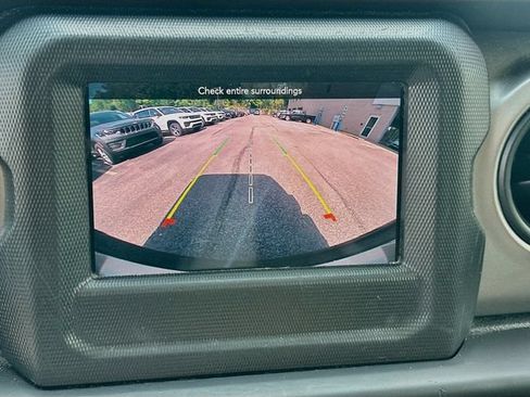 Used 2021 Jeep Wrangler Unlimited Sport AWD/4WD image 14