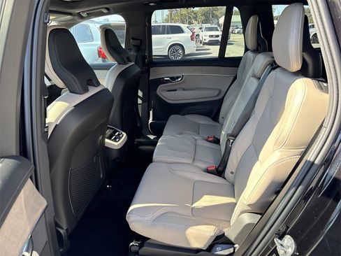 New 2026 Volvo XC90 B6 Ultra w/ Protection Package Premier image 13