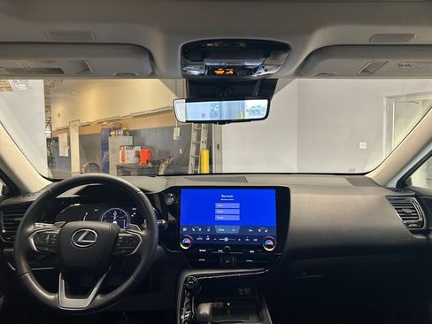 Used 2022 Lexus NX 350 350 Premium image 9