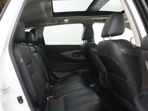 Used 2023 Nissan Murano SL w/ SL Moonroof Package AWD/4WD image 12