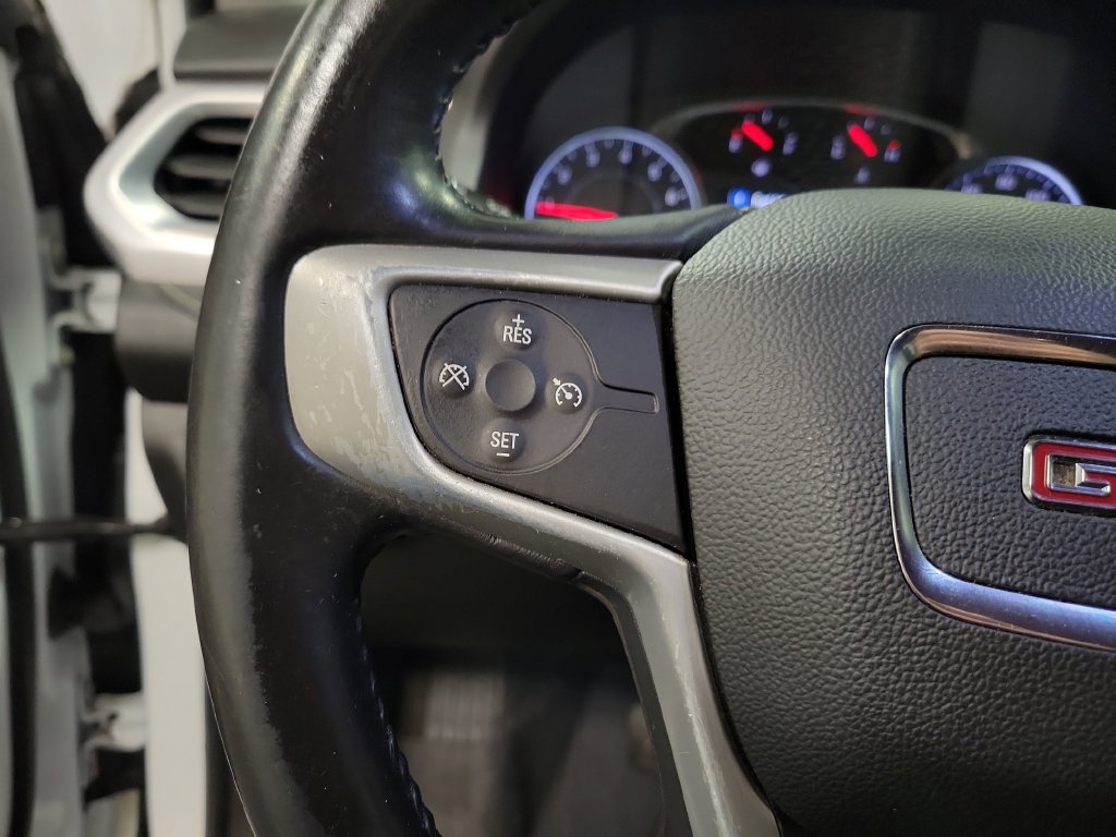 Used 2020 GMC Acadia SLE w/ Driver Convenience Package FWD image 25