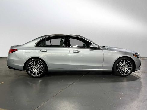 Used 2025 Mercedes-Benz C 300 4MATIC Sedan image 2