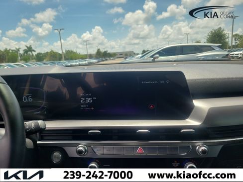 Certified 2024 Kia Telluride LX FWD image 20
