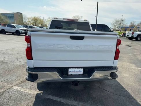 Used 2020 Chevrolet Silverado 1500 LT w/ Convenience Package AWD/4WD image 7