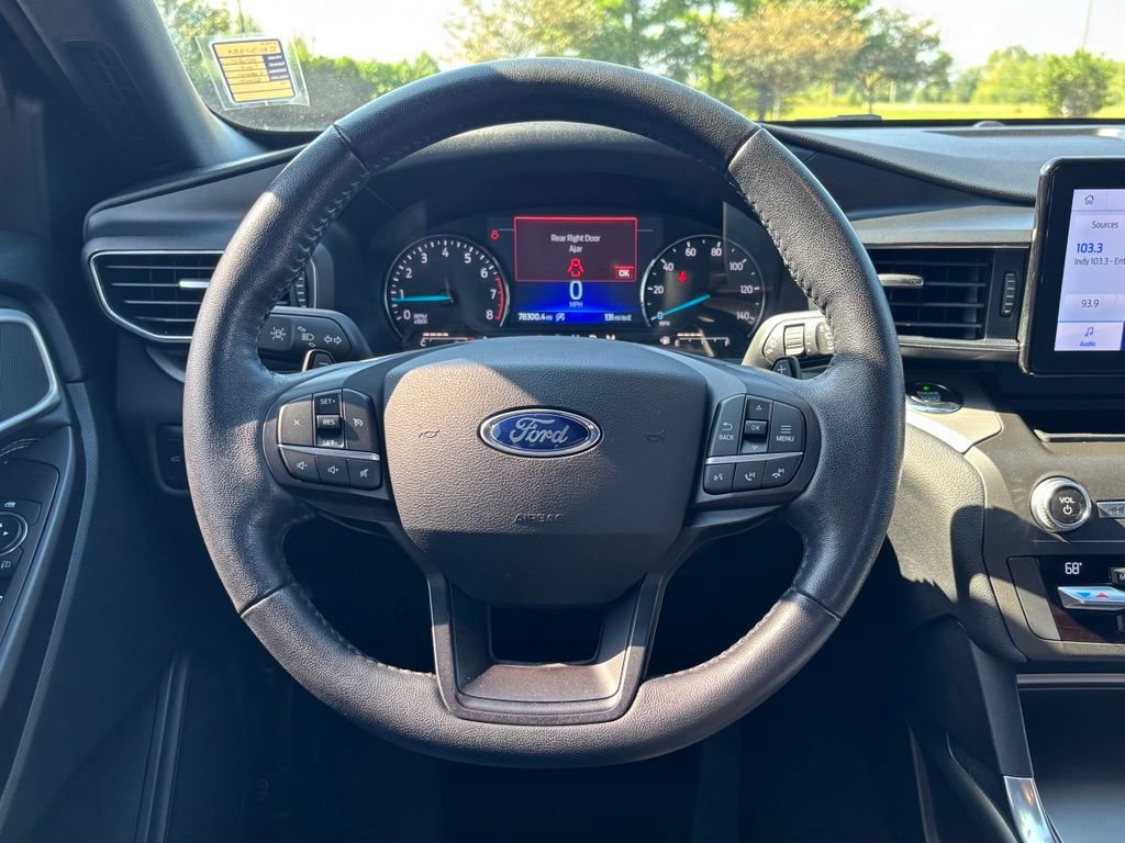 Used 2020 Ford Explorer XLT w/ Equipment Group 202A AWD/4WD image 28