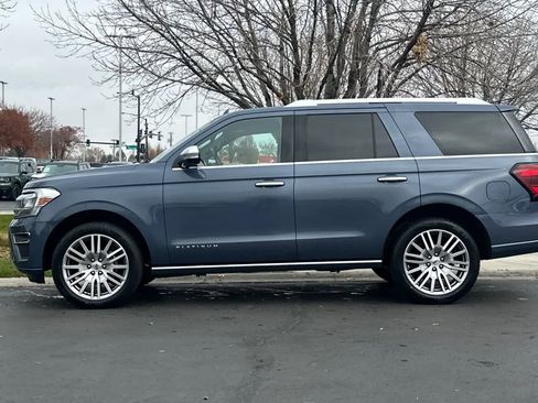 Certified 2023 Ford Expedition Platinum image 5