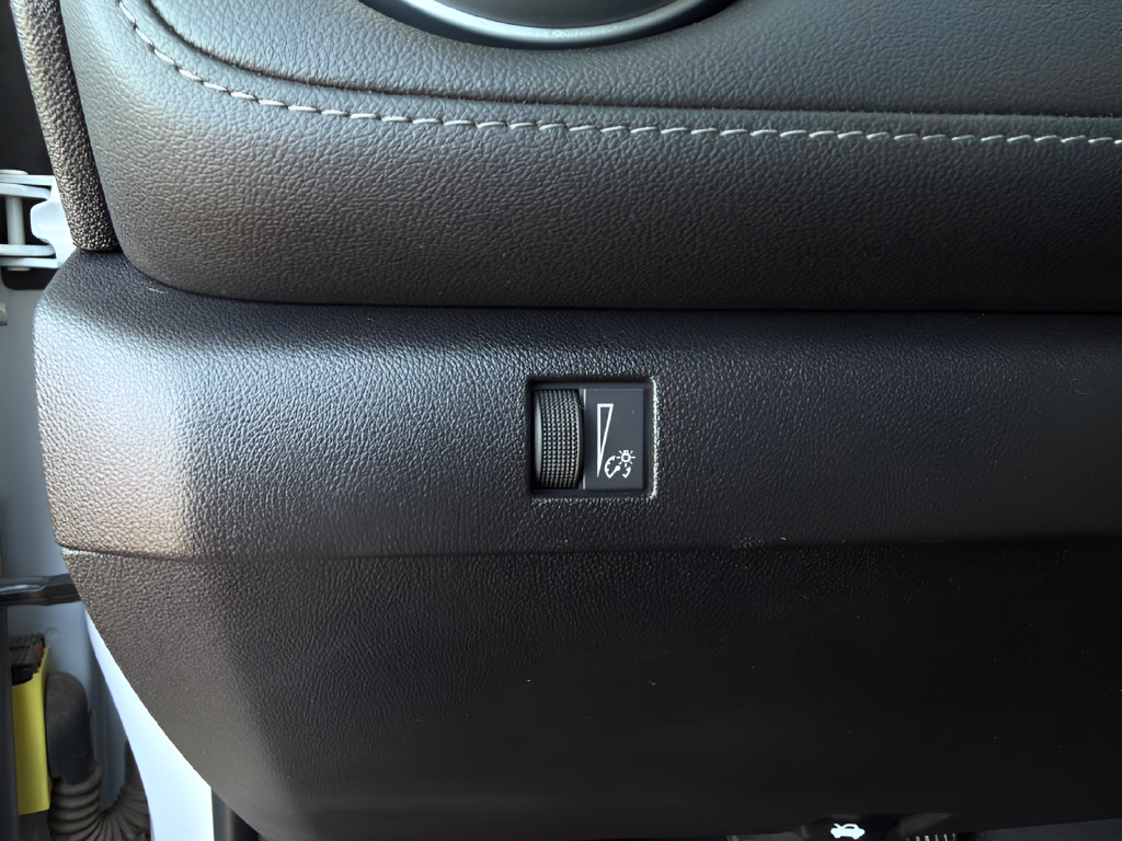 Used 2024 Chevrolet Colorado LT w/ LT Convenience Package RWD image 19