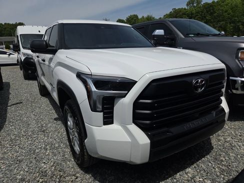 Used 2025 Toyota Tundra SR5 AWD/4WD image 2