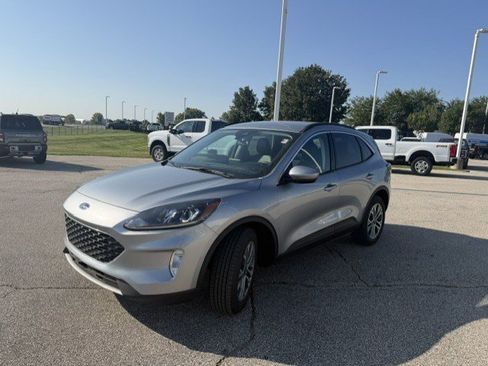 Used 2022 Ford Escape SEL AWD/4WD image 3