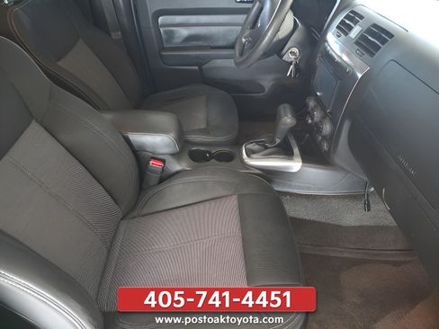 Used 2007 HUMMER H3 w/ Tactical Edition Package AWD/4WD image 25