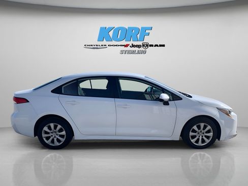 Used 2023 Toyota Corolla LE image 4