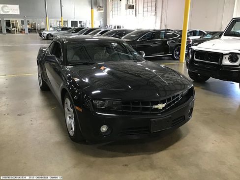 Used 2010 Chevrolet Camaro LT RWD image 3